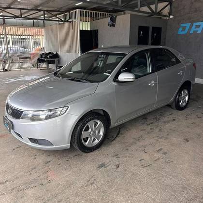 KIA CERATO 1.6 EX3 SEDAN 16V GASOLINA 4P MANUAL